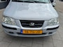 Hyundai Matrix 1.6i Dynamic - Airco I Sport velgen I PDC I Comfort pakket I Dakrail I APK 2027