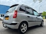 Hyundai Matrix 1.6i Dynamic - Airco I Sport velgen I PDC I Comfort pakket I Dakrail I APK 2027