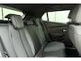 Peugeot e-2008 EV Allure Avantage 54 kWh 100% Elektrisch | Parkeersensor | Camera | Cruise Control | Mirror Link / Apple Carplay | Licht Metalen Velgen | 1e eigenaar