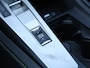 Peugeot 308 145pk Hybrid GT | 1ste eigenaar | LEER/Alcantara | Stoel/voorruitverwarming | 18"LMV | LED lampen | AUTOMAAT