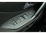 Peugeot 308 1.2T Active Pack Business 130pk | Stoelverwarming | Adaptive Cruise Control | Climate Control | Navigatie | Apple Carplay/Android Auto | AGR bestuurdersstoel | Full LED | Slechts 23 km!