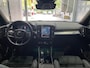 Volvo XC40 B4 Ultra Black Edition | Panoramadak | Trekhaak | 360° Camera | ACC | Stoel+Stuurverwarming