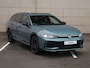 Volkswagen Passat Variant R-Line Edition 1.5 eHybrid 204 PK | Panoramadak | Trekhaak | 360 camera | Led Matrix | 19" inch velgen | Black style |