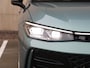 Volkswagen Passat Variant R-Line Edition 1.5 eHybrid 204 PK | Panoramadak | Trekhaak | 360 camera | Led Matrix | 19" inch velgen | Black style |