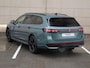Volkswagen Passat Variant R-Line Edition 1.5 eHybrid 204 PK | Panoramadak | Trekhaak | 360 camera | Led Matrix | 19" inch velgen | Black style |