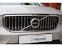 Volvo XC40 T5 Recharge Ultimate Bright | Stoelverwarming | Trekhaak | Leder | 360° Camera | H/K | Panoramadak | Keyless