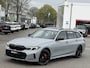 BMW 3-Serie Touring 330e xDrive 292pk M-Sport+Pro M-Zetels+Memo Pano Tr-Haak Led M-Rem H&K Head-Up VOL!
