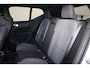 Volvo XC40 B3 Plus Black Edition - IntelliSafe Assist & Surround - 360º Camera - Harman Kardon audio - Adaptieve LED koplampen - Verwarmde voorstoelen & stuur - Parkeersensoren voor & achter - Elektr. bedienb. voorstoelen met geheugen links - Draadloze tel. lader - Standkachel - Extra getint glas - 20' LMV