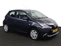 Toyota Aygo 1.0 VVT-i x-play | Airco | Achteruitrijcamera | Metallic Lak |