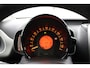 Toyota Aygo 1.0 VVT-i x-play | Airco | Achteruitrijcamera | Metallic Lak |