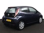 Toyota Aygo 1.0 VVT-i x-play | Airco | Achteruitrijcamera | Metallic Lak |