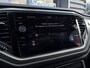Volkswagen T-Roc 1.5 TSI 150 pk Style 7-DSG | Achteruitrijcamera | Cruise control adaptief | LED koplampen |