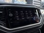 Volkswagen T-Roc 1.5 TSI 150 pk Style 7-DSG | Achteruitrijcamera | Cruise control adaptief | LED koplampen |