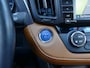 Toyota RAV4 2.5 Hybrid AWD | verwarmd stuur | leer | schuifdak | rondomzicht camera | all-season-banden