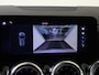 Mercedes-Benz B-klasse 200 AMG Line Panoramadak / Keyless / Nightpakket / Parkeercamera / Elektr. Trekhaak / Sfeerverlichting / Stoelverwarming