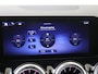Mercedes-Benz B-klasse 200 AMG Line Panoramadak / Keyless / Nightpakket / Parkeercamera / Elektr. Trekhaak / Sfeerverlichting / Stoelverwarming