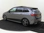 Mercedes-Benz B-klasse 200 AMG Line Panoramadak / Keyless / Nightpakket / Parkeercamera / Elektr. Trekhaak / Sfeerverlichting / Stoelverwarming