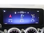 Mercedes-Benz B-klasse 200 AMG Line Panoramadak / Keyless / Nightpakket / Parkeercamera / Elektr. Trekhaak / Sfeerverlichting / Stoelverwarming