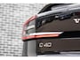 Volvo C40 Recharge Plus 69 kWh | Warmtepomp | Panoramadak | Achteruitrijcamera | Parkeersensoren | Keyless Entry | Elektrische Achterklep | Cruise Control Adaptief | BLIS | Navigatie | Apple Carplay | Android AutoDetectie | Stoel-/Stuurverwarming | Warmtepomp | Apple Carplay/Android Auto |