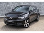 Volvo C40 Recharge Plus 69 kWh | Warmtepomp | Panoramadak | Achteruitrijcamera | Parkeersensoren | Keyless Entry | Elektrische Achterklep | Cruise Control Adaptief | BLIS | Navigatie | Apple Carplay | Android AutoDetectie | Stoel-/Stuurverwarming | Warmtepomp | Apple Carplay/Android Auto |