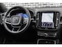 Volvo C40 Recharge Plus 69 kWh | Warmtepomp | Panoramadak | Achteruitrijcamera | Parkeersensoren | Keyless Entry | Elektrische Achterklep | Cruise Control Adaptief | BLIS | Navigatie | Apple Carplay | Android AutoDetectie | Stoel-/Stuurverwarming | Warmtepomp | Apple Carplay/Android Auto |