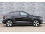 Volvo C40 Recharge Plus 69 kWh | Warmtepomp | Panoramadak | Achteruitrijcamera | Parkeersensoren | Keyless Entry | Elektrische Achterklep | Cruise Control Adaptief | BLIS | Navigatie | Apple Carplay | Android AutoDetectie | Stoel-/Stuurverwarming | Warmtepomp | Apple Carplay/Android Auto |