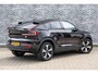 Volvo C40 Recharge Plus 69 kWh | Warmtepomp | Panoramadak | Achteruitrijcamera | Parkeersensoren | Keyless Entry | Elektrische Achterklep | Cruise Control Adaptief | BLIS | Navigatie | Apple Carplay | Android AutoDetectie | Stoel-/Stuurverwarming | Warmtepomp | Apple Carplay/Android Auto |
