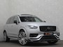Volvo XC90 2.0 T8 Twin Engine AWD R-Design | 360 Camera | Panorama | Pilot-Assist | Head-Up | Memory | Keyless-Entry | 4-Zone Clima | Stoelverwarming V+A | Full-LED | Zonwering | Getint Glas | Zwarte Hemel | Dodehoek | Stuurverwarming |