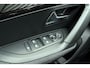 Peugeot 2008 1.2 Hybrid 145 Style | Cruise control | Schakelpadels | Parkeersensoren | Style velgen | Apple carplay | i-cockpit | Spraakbediening | Centrale deurvergrendeling