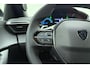 Peugeot 2008 1.2 Hybrid 145 Style | Cruise control | Schakelpadels | Parkeersensoren | Style velgen | Apple carplay | i-cockpit | Spraakbediening | Centrale deurvergrendeling