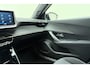 Peugeot 2008 1.2 Hybrid 145 Style | Cruise control | Schakelpadels | Parkeersensoren | Style velgen | Apple carplay | i-cockpit | Spraakbediening | Centrale deurvergrendeling