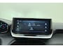 Peugeot 2008 1.2 Hybrid 145 Style | Cruise control | Schakelpadels | Parkeersensoren | Style velgen | Apple carplay | i-cockpit | Spraakbediening | Centrale deurvergrendeling