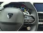 Peugeot 2008 1.2 Hybrid 145 Style | Cruise control | Schakelpadels | Parkeersensoren | Style velgen | Apple carplay | i-cockpit | Spraakbediening | Centrale deurvergrendeling