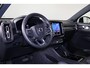 Volvo EX40 Extended Range Ultra 82 kWh - Panorama/schuifdak - IntelliSafe Assist & Surround - 360º Camera - Harman/Kardon audio - Verwarmde voorstoelen & stuur - Parkeersensoren voor & achter - Elektr. bedienb. voorstoelen met geheugen links - Draadloze tel. lader - Warmtepomp - Extra getint glas - 19' LMV
