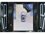 Volvo EX40 Extended Range Ultra 82 kWh - Panorama/schuifdak - IntelliSafe Assist & Surround - 360º Camera - Harman/Kardon audio - Verwarmde voorstoelen & stuur - Parkeersensoren voor & achter - Elektr. bedienb. voorstoelen met geheugen links - Draadloze tel. lader - Warmtepomp - Extra getint glas - 19' LMV