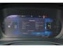 Volvo EX40 Extended Range Ultra 82 kWh - Panorama/schuifdak - IntelliSafe Assist & Surround - 360º Camera - Harman/Kardon audio - Verwarmde voorstoelen & stuur - Parkeersensoren voor & achter - Elektr. bedienb. voorstoelen met geheugen links - Draadloze tel. lader - Warmtepomp - Extra getint glas - 19' LMV