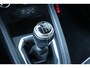 Renault Clio 1.0 TCe Intens 360 graden camera/Stoelverwarming/Lane assist/Cruise control/Apple carplay/Dodehoek detectie/Parkeersensoren/Licht metaal
