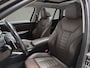 BMW 3-Serie 320e High Executive 204Pk Automaat (PANORAMADAK, HEAD-UP DISPLAY, MEMORY SEATS, LASER KOPLAMPEN, LEDER, STUUR/STOELVERWARMING, 360 CAMERA, APPLE CARPLAY, SFEERVERLICHTING, GETINT GLAS, NIEUWSTAAT)