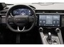 Lynk & Co 01 1.5 261PK Plug-in Hybrid *Zwarte Hemel* Stuurwiel/Verwarming 360° Camera Pano/dak Apple/Carplay Adaptive/Cruise