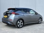 Nissan Leaf N-Connecta 40 kWh / Stoel-/Stuur-/Achterbankverwarming / Navigatie / Adaptieve Cruise Control / Achteruitrij-/360 Camera / Snelladen /