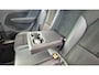 Volvo XC40 1.5 T4 Recharge R-Design Climate - Camera achter - Privacy Glass - 19 Licht metaal - RG0R interieur - PDC voor en achter - Voorruit verwarming