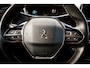 Peugeot e-2008 EV GT 50 kWh | Stoelverwarming | Panoramadak | 3D-I-Cockpit | Dealer Onderhouden