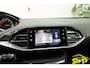Peugeot 308 1.2 PureTech GT | Massage | Navi | Camera | Wit metallic