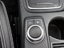 Mercedes-Benz GLA 180 Business Solution AMG (PANORAMADAK, STOELVERWARMING, CAMERA, NAVIGATIE, PDC)
