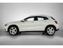 Mercedes-Benz GLA 180 Business Solution AMG (PANORAMADAK, STOELVERWARMING, CAMERA, NAVIGATIE, PDC)