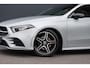 Mercedes-Benz A-klasse 200 Business Solution AMG | Panoramadak | Camera | Night Pakket | High Performance Led | Widescreen | Regensensor |