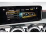 Mercedes-Benz A-klasse 200 Business Solution AMG | Panoramadak | Camera | Night Pakket | High Performance Led | Widescreen | Regensensor |
