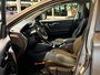 Nissan Qashqai 1.3 DIG-T Business Edition | Tekna | Automaat Panorama Navigatie Trekhaak Half leder /Stof interieur 18 LMV 360 Camera Bom Vol| Alles erop en eraan |