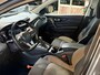 Nissan Qashqai 1.3 DIG-T Business Edition | Tekna | Automaat Panorama Navigatie Trekhaak Half leder /Stof interieur 18 LMV 360 Camera Bom Vol| Alles erop en eraan |