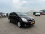 Toyota Verso 2.2 D-4D Luna Weinig Km Uniek op Grijs kenteken